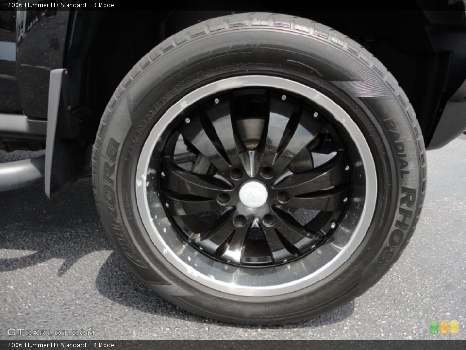 2006 Hummer H3 Custom Wheel and Tire Photo #52403592