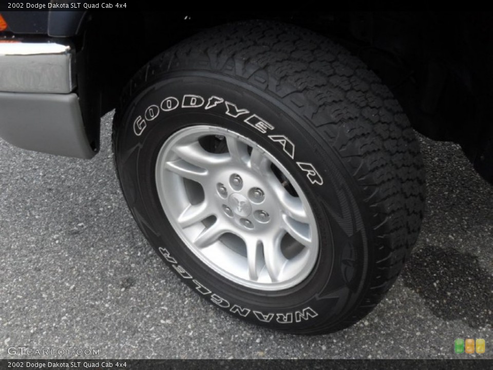2002 Dodge Dakota SLT Quad Cab 4x4 Wheel and Tire Photo #52404306