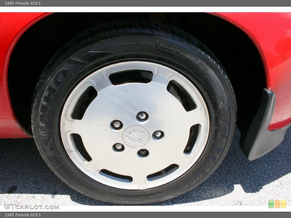 1985 Porsche 928 Wheels and Tires