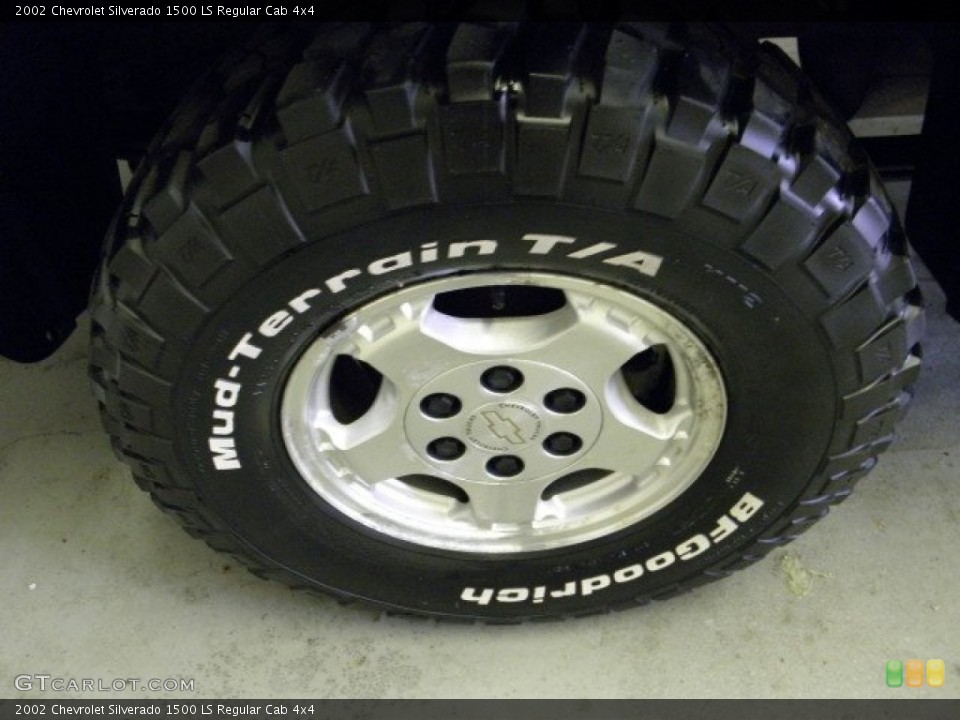 2002 Chevrolet Silverado 1500 LS Regular Cab 4x4 Wheel and Tire Photo #52428210