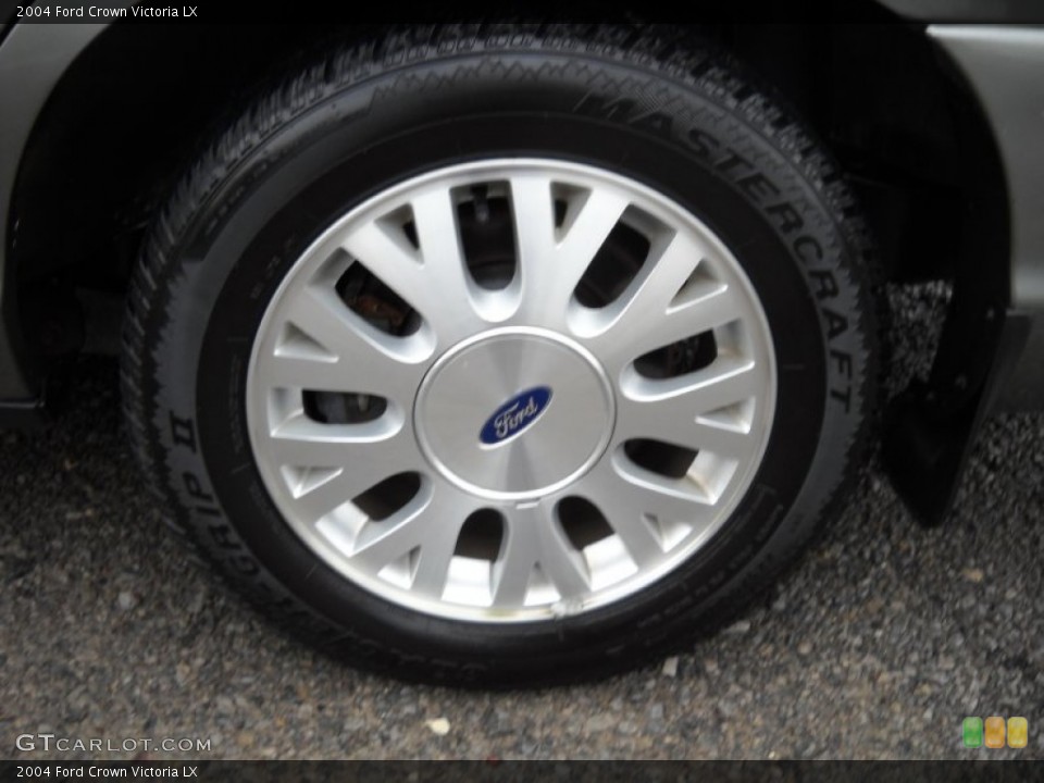 2004 Ford Crown Victoria LX Wheel and Tire Photo #52496111