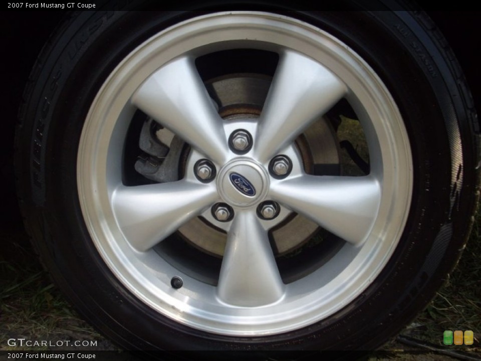 2007 Ford Mustang GT Coupe Wheel and Tire Photo #52506498