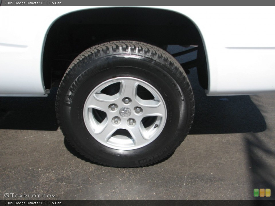 2005 Dodge Dakota SLT Club Cab Wheel and Tire Photo #52513671