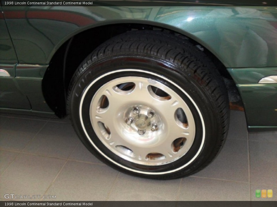 1998 Lincoln Continental  Wheel and Tire Photo #52529172