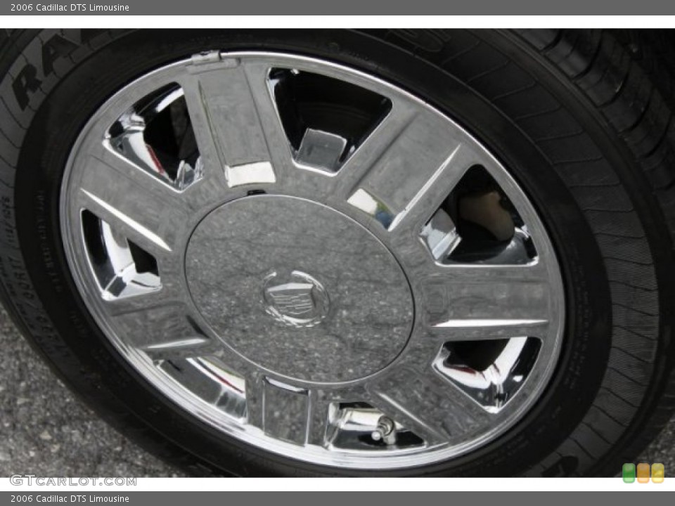 2006 Cadillac DTS Limousine Wheel and Tire Photo #52554668