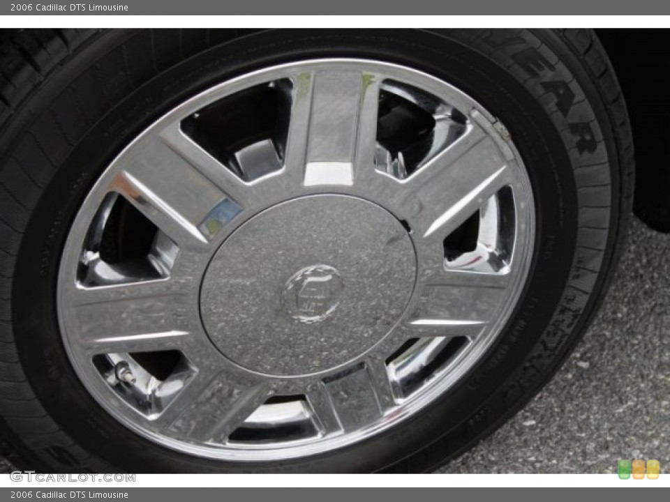 2006 Cadillac DTS Limousine Wheel and Tire Photo #52555019