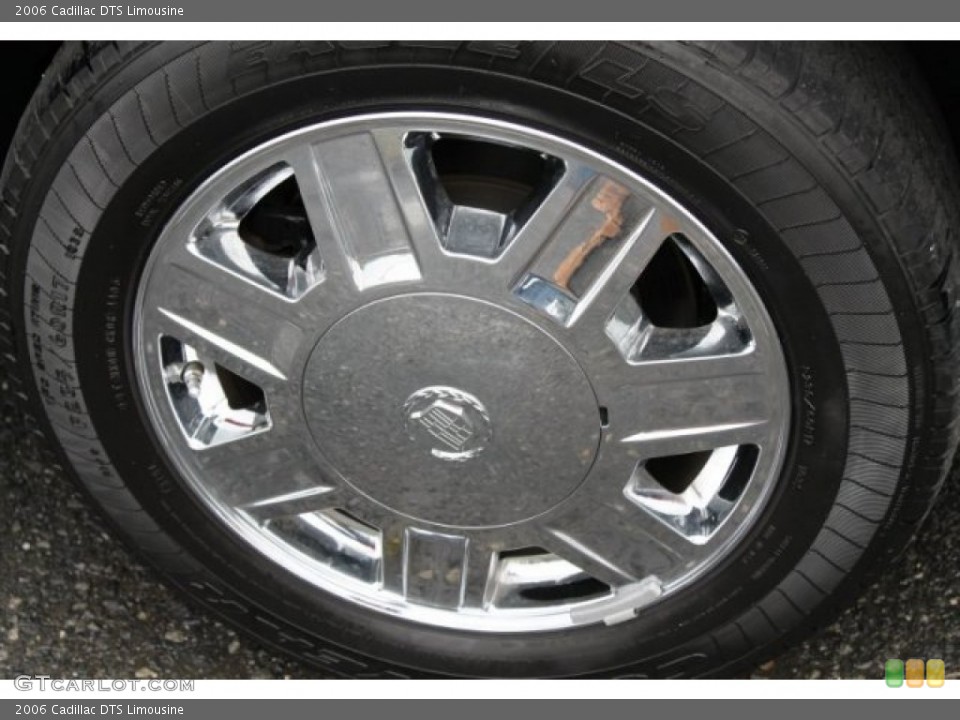 2006 Cadillac DTS Limousine Wheel and Tire Photo #52555049