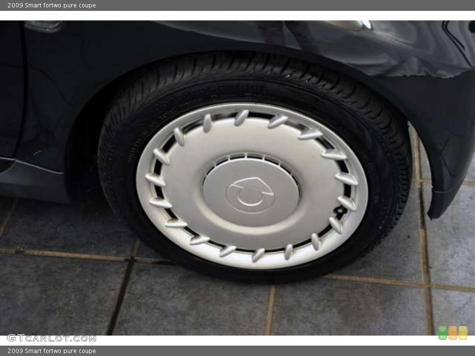 2009 Smart fortwo pure coupe Wheel and Tire Photo #52571213
