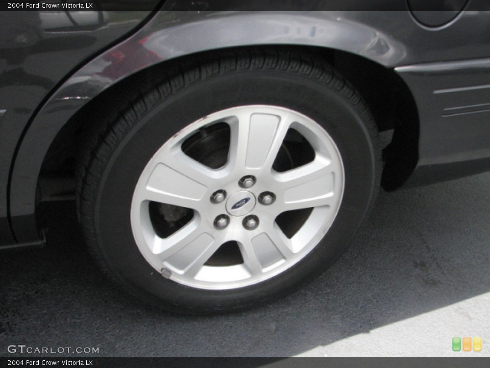 2004 Ford Crown Victoria LX Wheel and Tire Photo #52575284