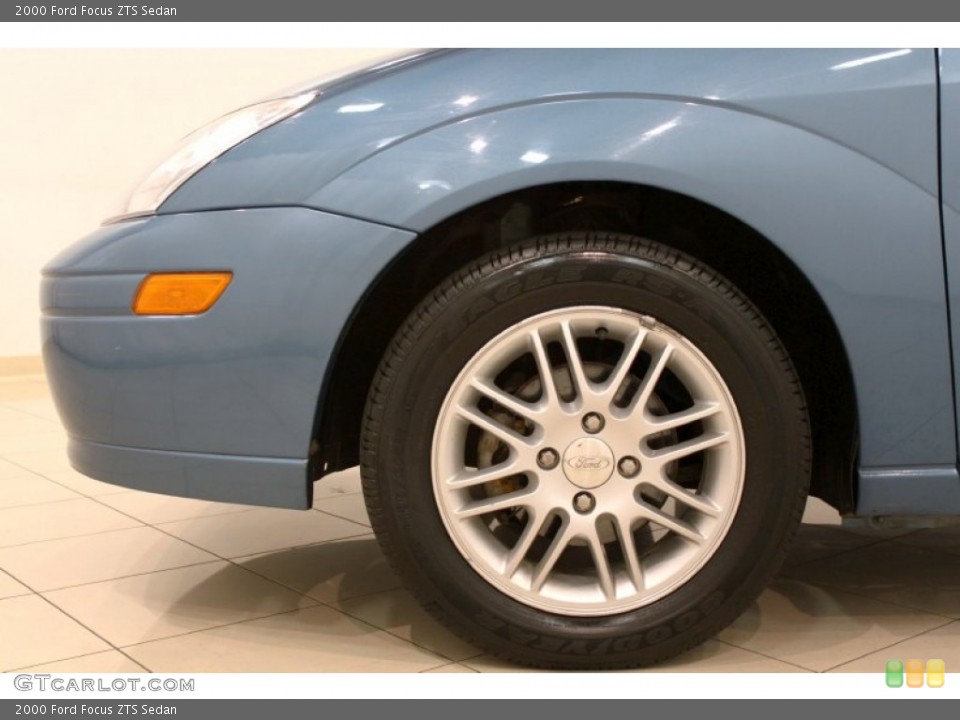2000 Ford Focus ZTS Sedan Wheel and Tire Photo #52599755