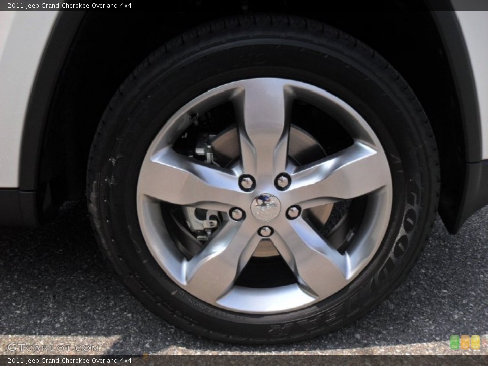 2011 Jeep Grand Cherokee Overland 4x4 Wheel and Tire Photo #52611263