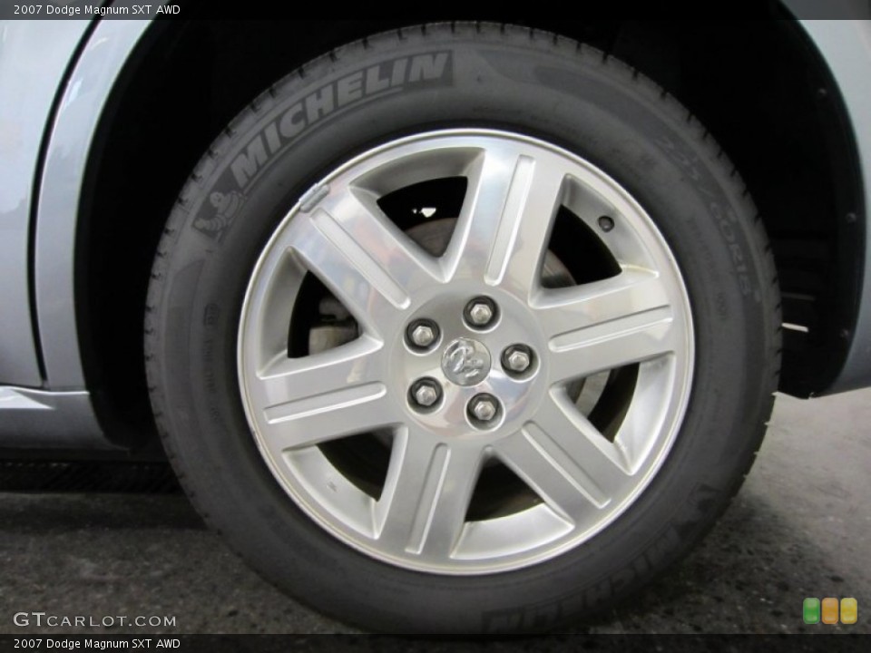 2007 Dodge Magnum SXT AWD Wheel and Tire Photo #52618097