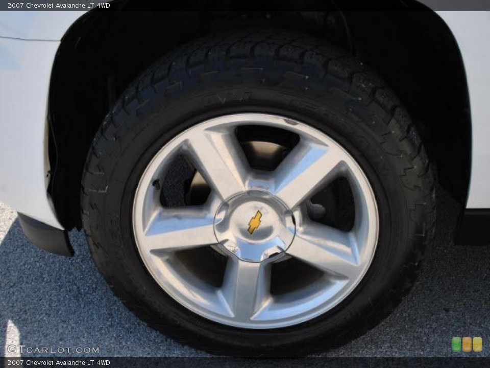 2007 Chevrolet Avalanche LT 4WD Wheel and Tire Photo #52620488