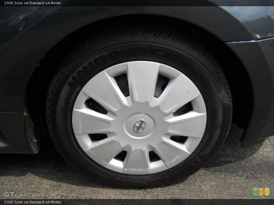 2006 Scion xA  Wheel and Tire Photo #52661136