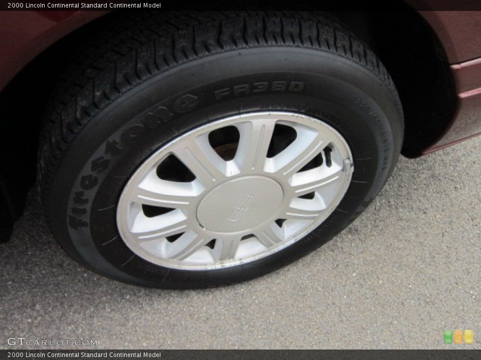2000 Lincoln Continental  Wheel and Tire Photo #52681338