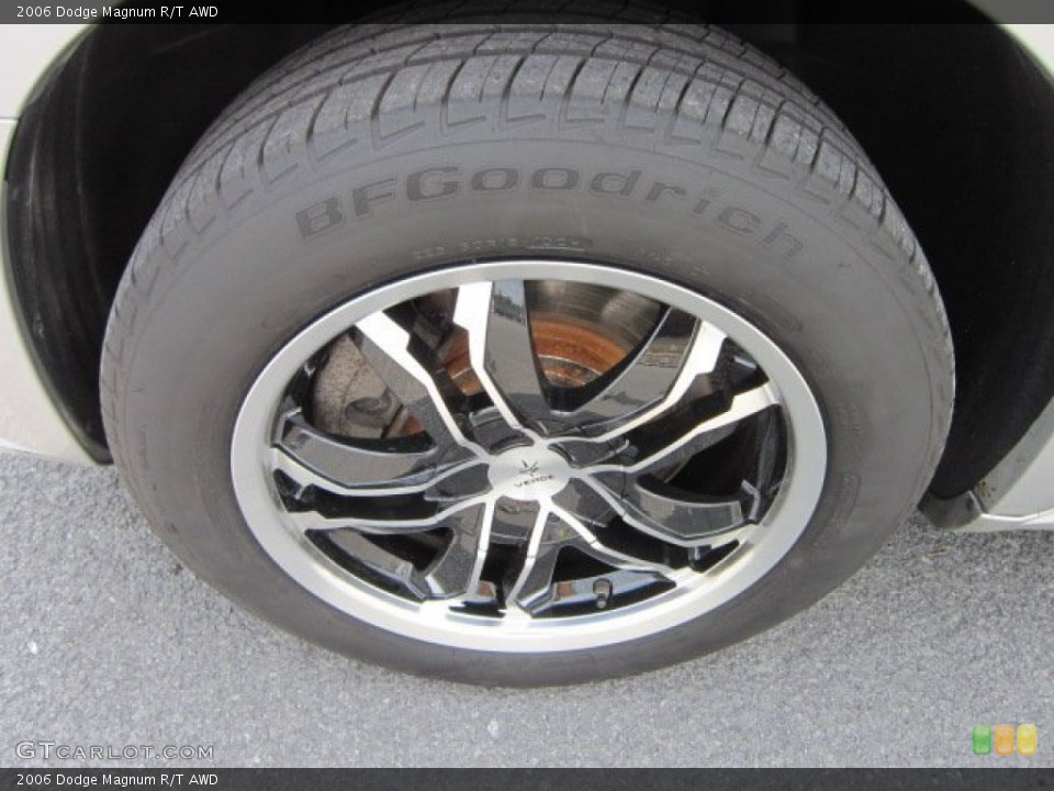 2006 Dodge Magnum Custom Wheel and Tire Photo #52685869