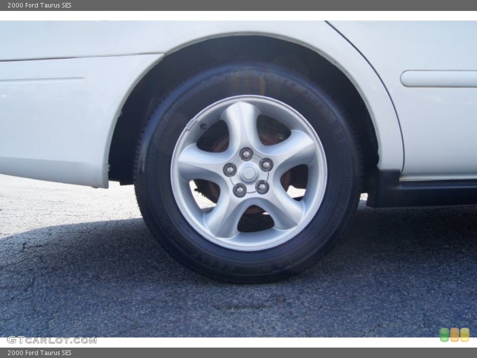 2000 Ford Taurus SES Wheel and Tire Photo #52696230