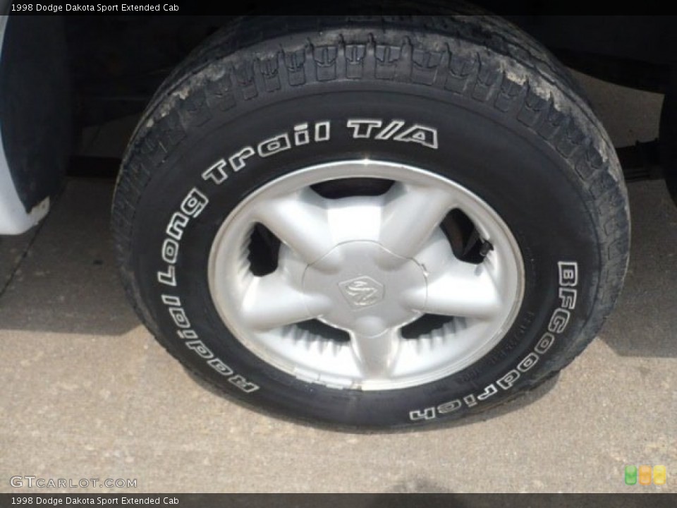 1998 Dodge Dakota Sport Extended Cab Wheel and Tire Photo #52697727