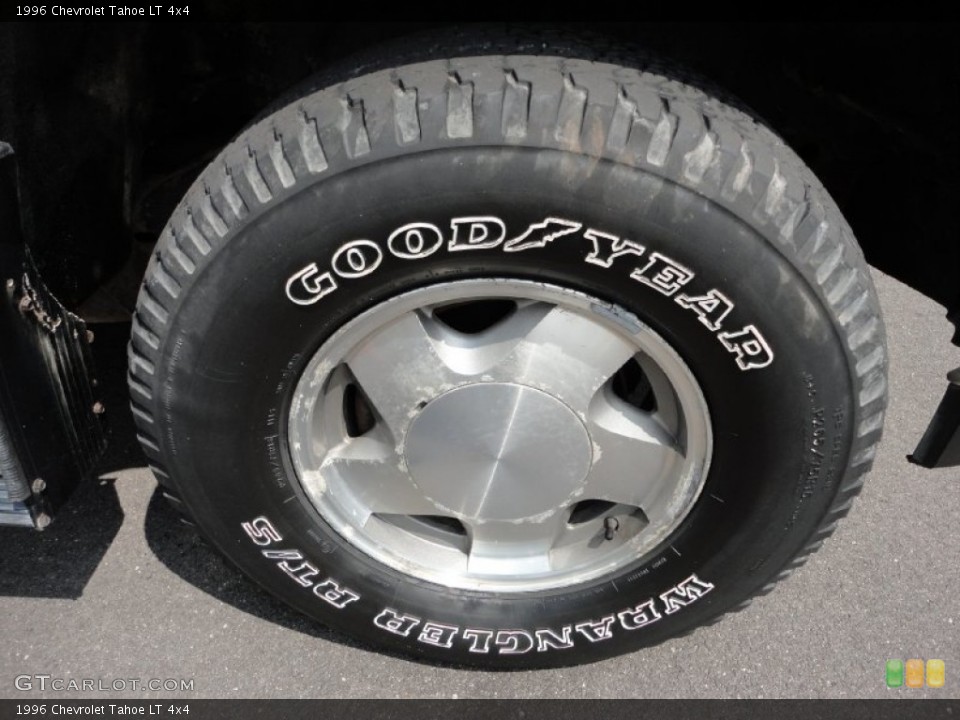 1996 Chevrolet Tahoe LT 4x4 Wheel and Tire Photo #52704426