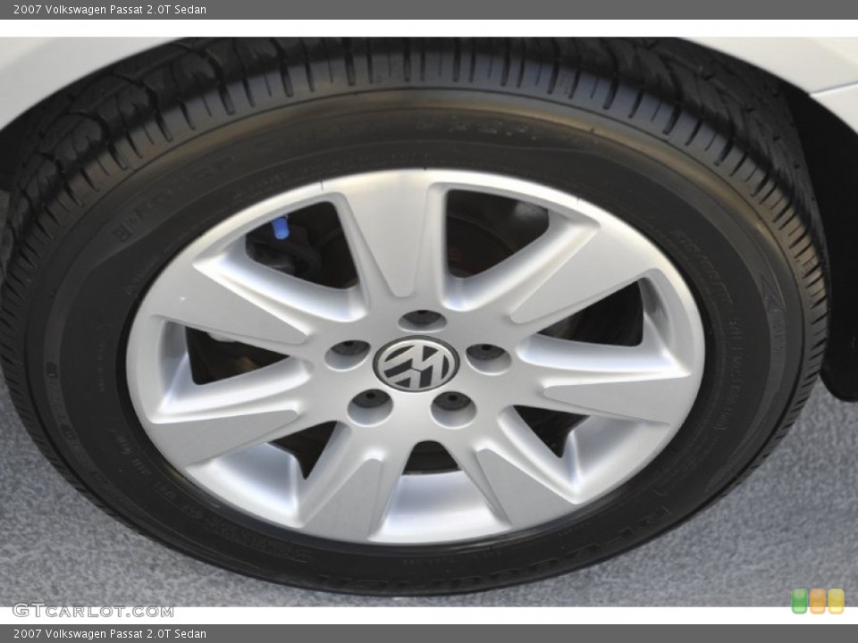 2007 Volkswagen Passat 2.0T Sedan Wheel and Tire Photo #52717632