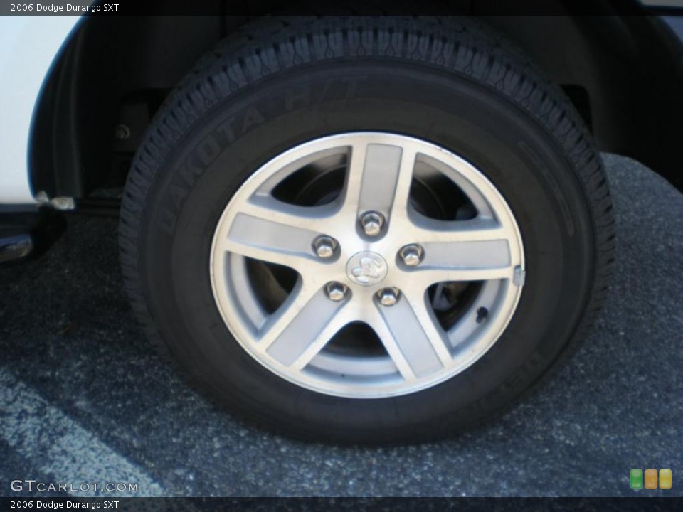 2006 Dodge Durango SXT Wheel and Tire Photo #52767924