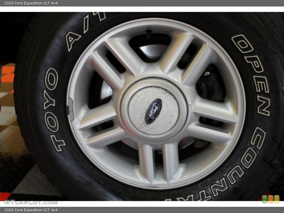 2003 Ford Expedition XLT 4x4 Wheel and Tire Photo #52891191