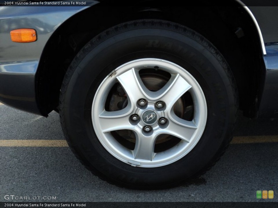 2004 Hyundai Santa Fe  Wheel and Tire Photo #52902729