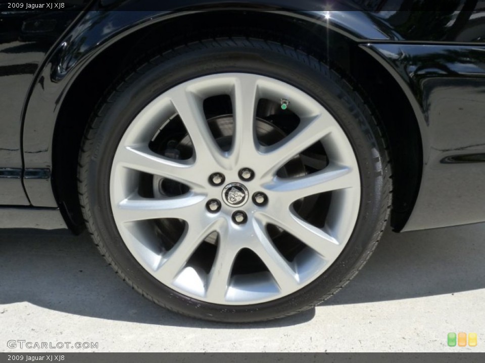 2009 Jaguar XJ XJ8 Wheel and Tire Photo #52939179