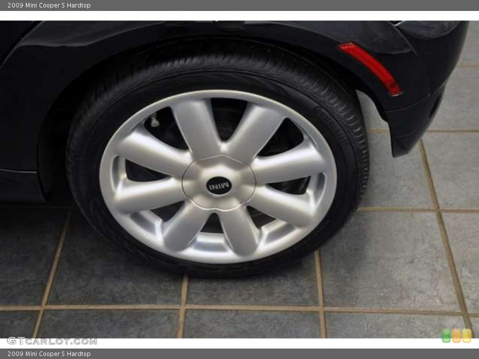 2009 Mini Cooper S Hardtop Wheel and Tire Photo #53010941