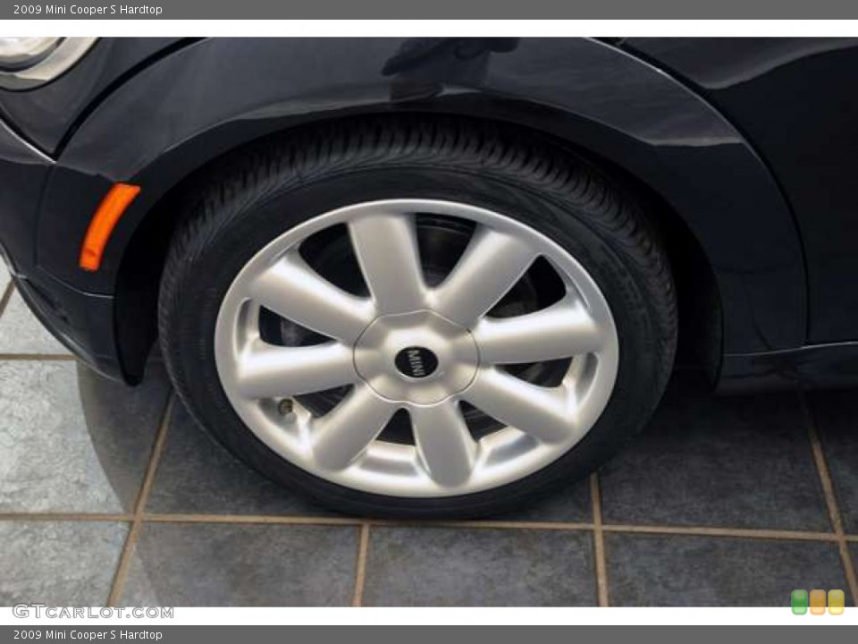 2009 Mini Cooper S Hardtop Wheel and Tire Photo #53010956
