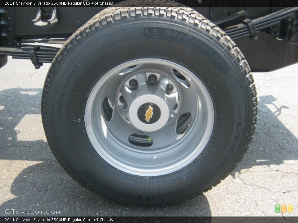 2011 Chevrolet Silverado 3500HD Regular Cab 4x4 Chassis Wheel and Tire Photo #53012699