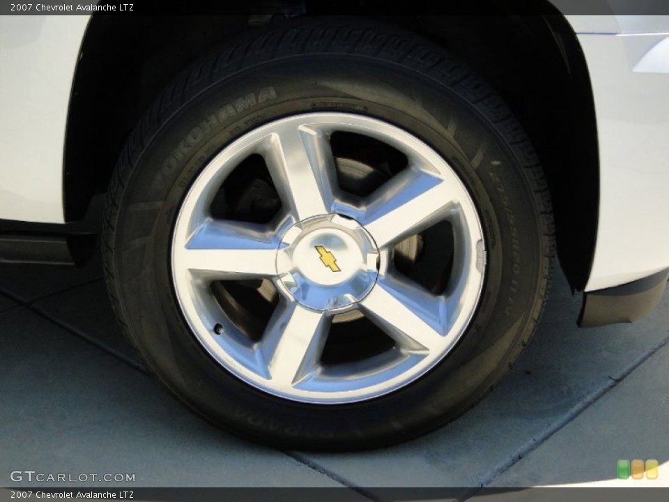 2007 Chevrolet Avalanche LTZ Wheel and Tire Photo #53016017