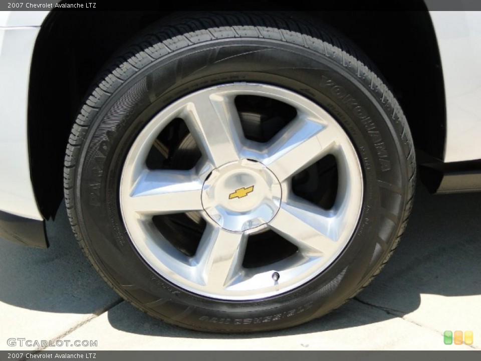 2007 Chevrolet Avalanche LTZ Wheel and Tire Photo #53016026