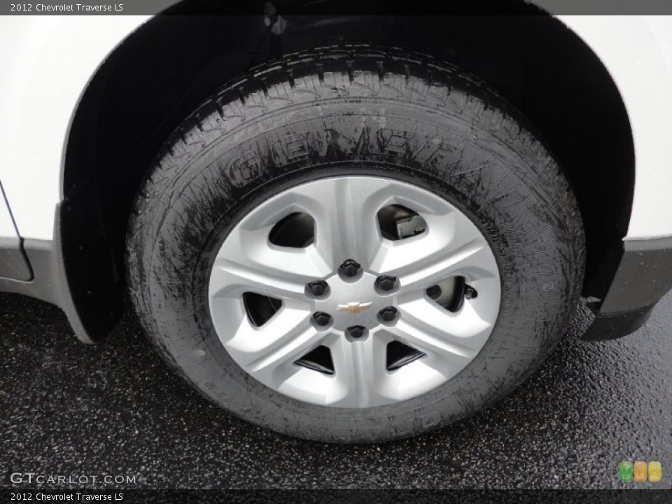 2012 Chevrolet Traverse LS Wheel and Tire Photo #53025572