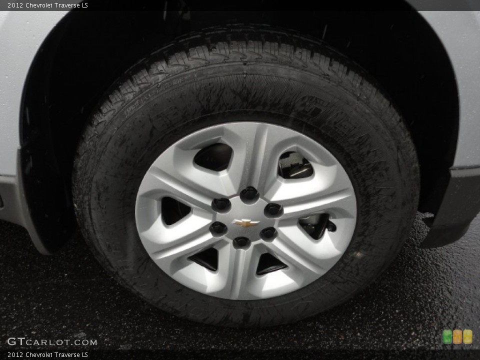 2012 Chevrolet Traverse LS Wheel and Tire Photo #53025881