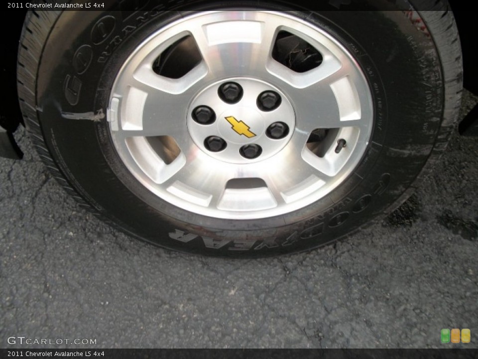 2011 Chevrolet Avalanche LS 4x4 Wheel and Tire Photo #53088620