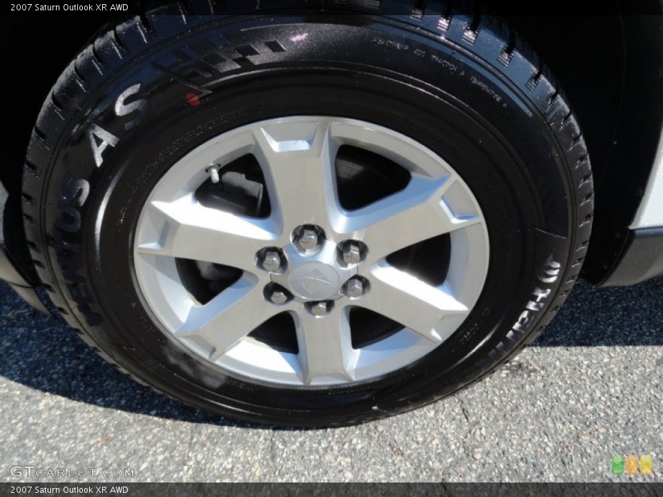 2007 Saturn Outlook XR AWD Wheel and Tire Photo #53112842
