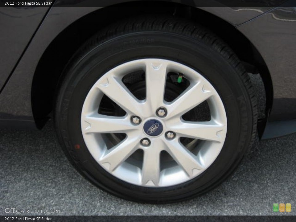 2012 Ford Fiesta SE Sedan Wheel and Tire Photo #53130229