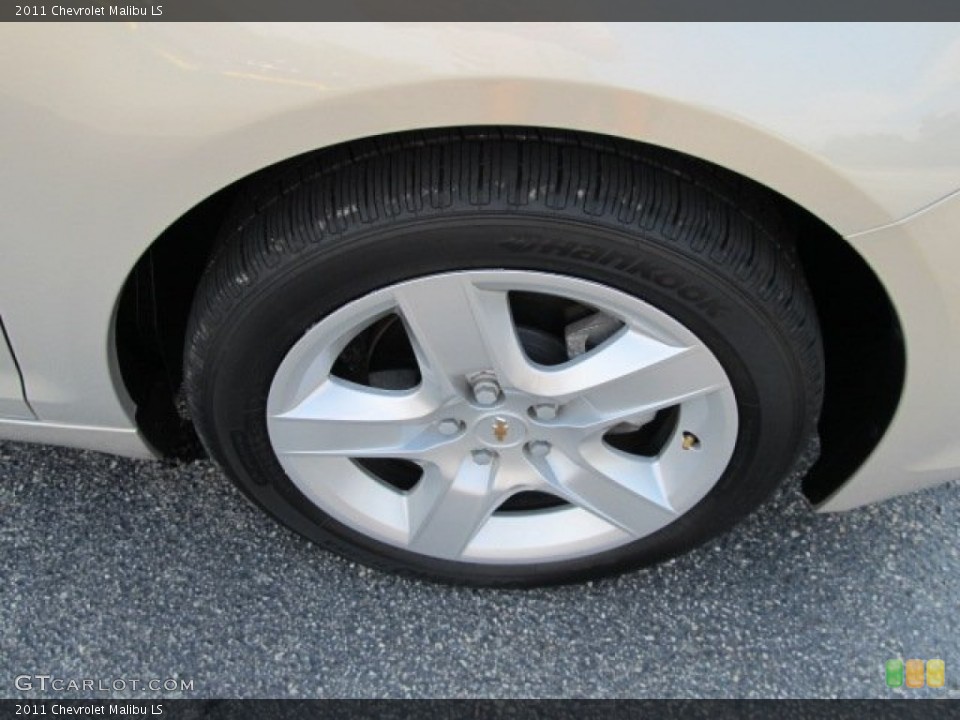 2011 Chevrolet Malibu LS Wheel and Tire Photo #53191868