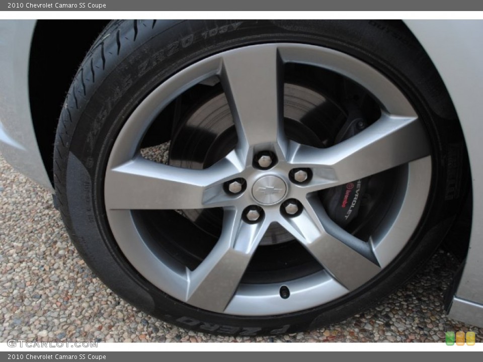 2010 Chevrolet Camaro SS Coupe Wheel and Tire Photo #53307063