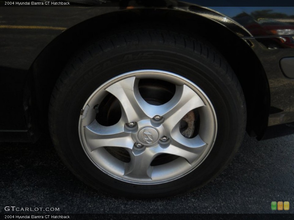 2004 Hyundai Elantra GT Hatchback Wheel and Tire Photo #53329860