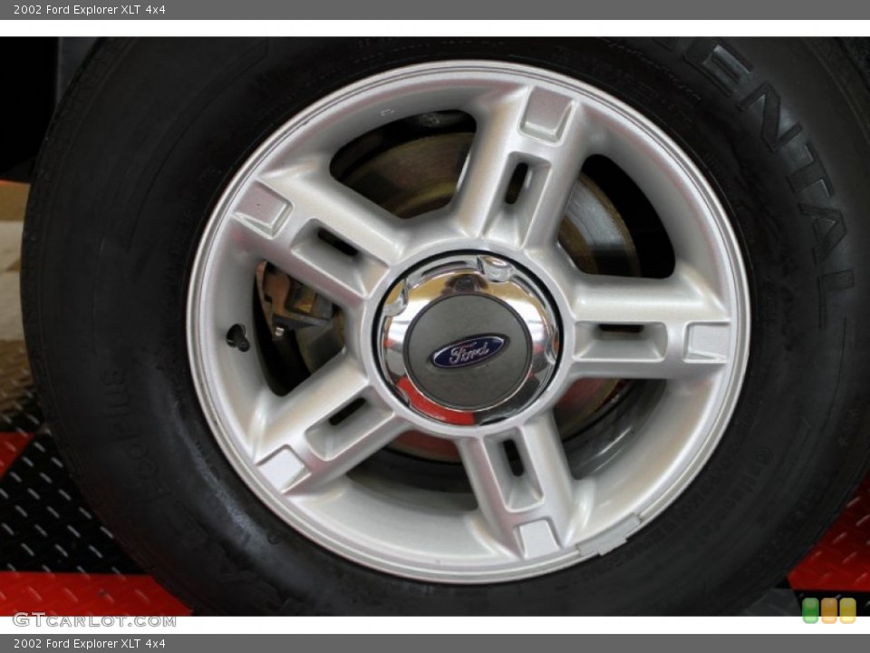 2002 Ford Explorer XLT 4x4 Wheel and Tire Photo #53331573