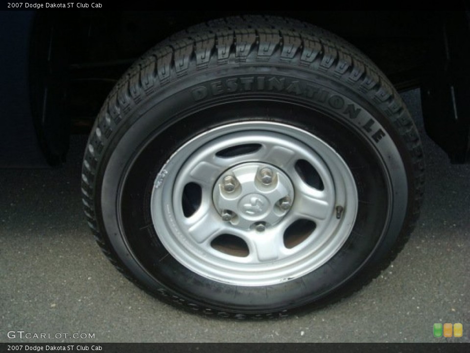 2007 Dodge Dakota ST Club Cab Wheel and Tire Photo #53338411