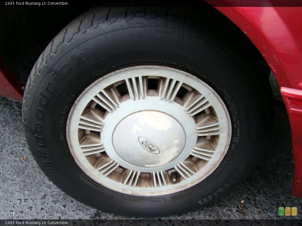 1993 Ford Mustang LX Convertible Wheel and Tire Photo #53346862