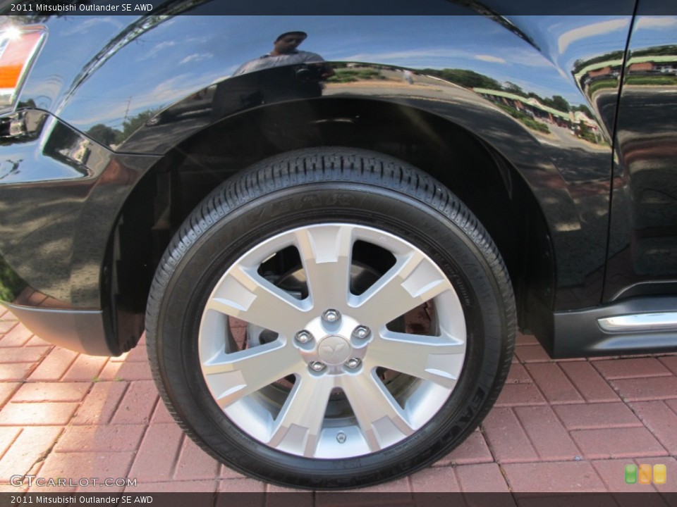 2011 Mitsubishi Outlander SE AWD Wheel and Tire Photo #53364983