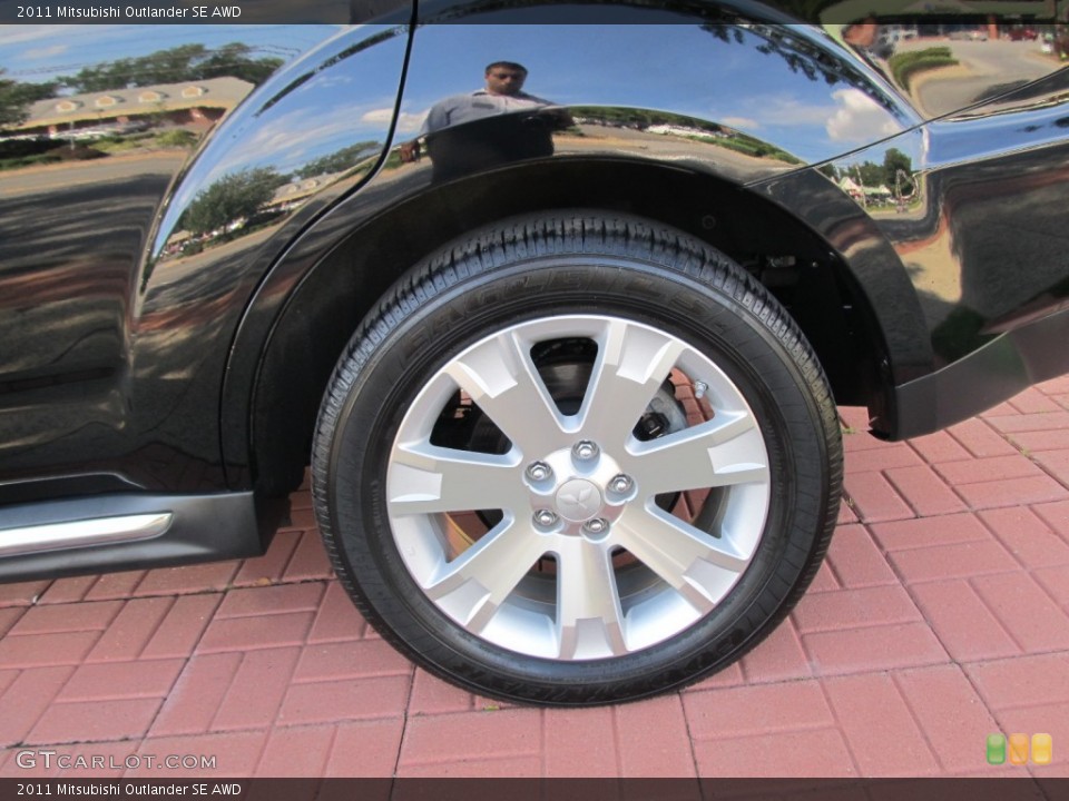 2011 Mitsubishi Outlander SE AWD Wheel and Tire Photo #53365001