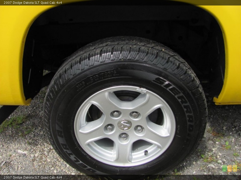 2007 Dodge Dakota SLT Quad Cab 4x4 Wheel and Tire Photo #53369480