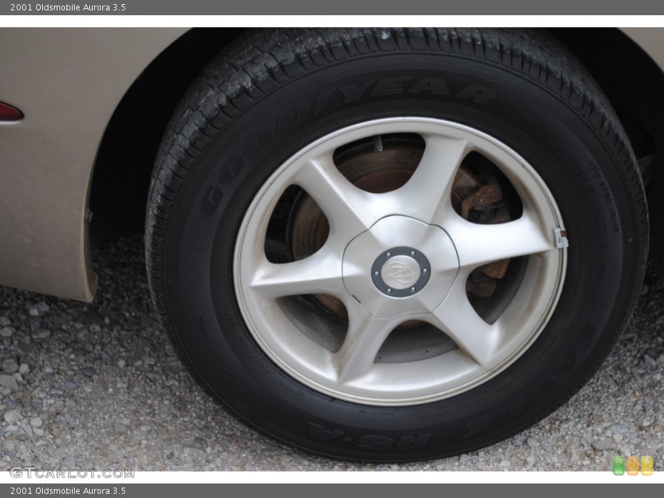 2001 Oldsmobile Aurora 3.5 Wheel and Tire Photo #53418235