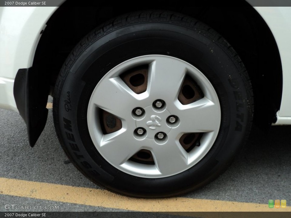 2007 Dodge Caliber SE Wheel and Tire Photo #53441258