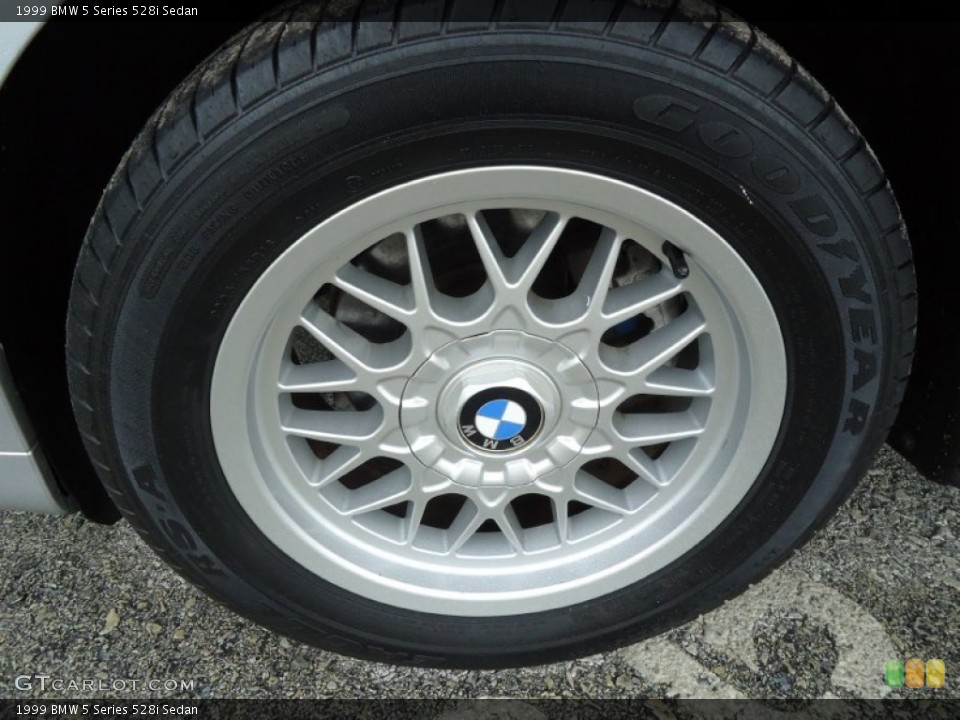 1999 BMW 5 Series 528i Sedan Wheel and Tire Photo #53494563